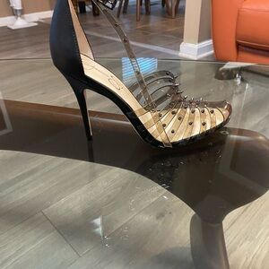 Elegant Black and Gold Heels with Studded Accents